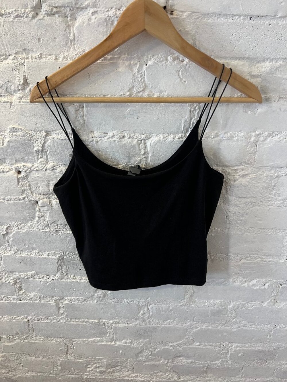 Vuori Women's Multi-Strap Cropped Camisole Top Sleeveless Black Size Medium